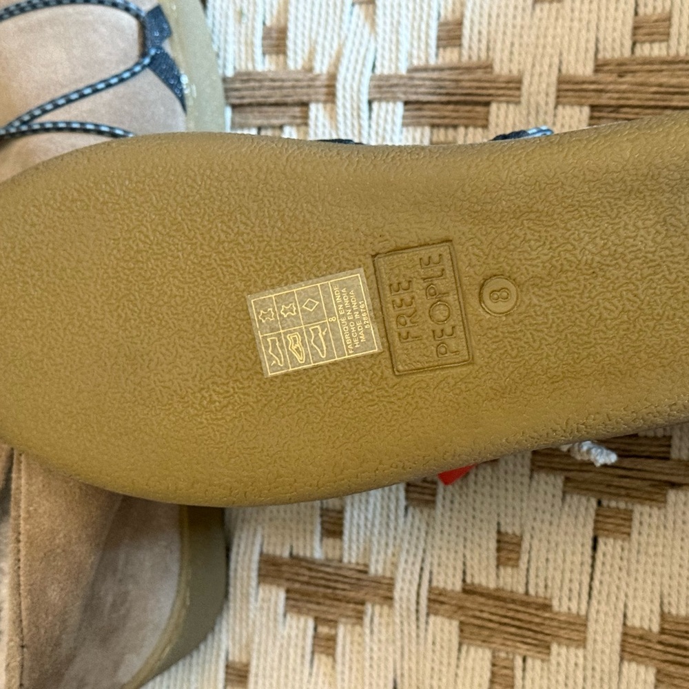 Snowdrop Micro Genuine Shearling Boot NWT - Picture 4 of 4